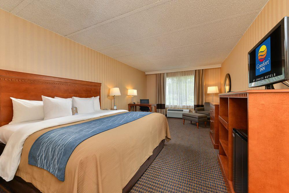 Comfort Inn Falls Church - Tysons Corner Ngoại thất bức ảnh