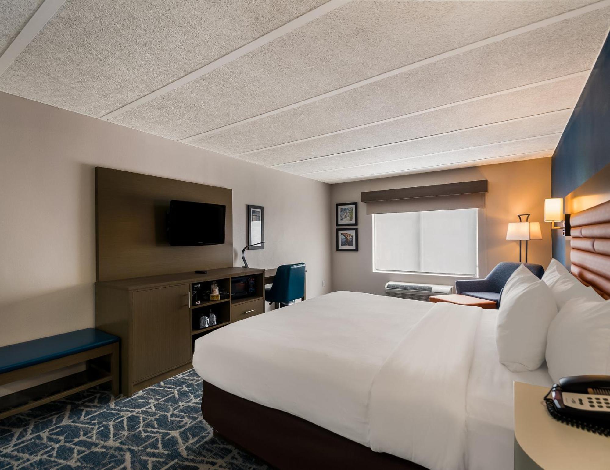 Comfort Inn Falls Church - Tysons Corner Ngoại thất bức ảnh