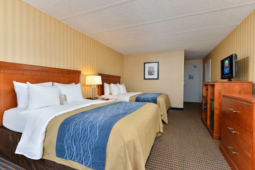 Comfort Inn Falls Church - Tysons Corner Ngoại thất bức ảnh